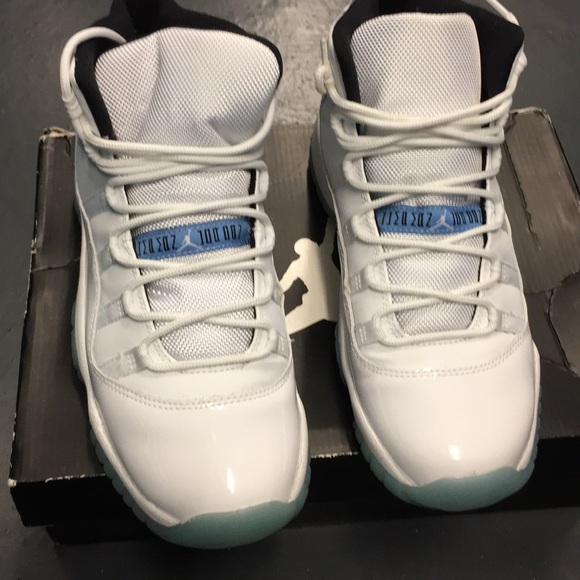 Jordan Shoes - Columbia jordan 11s